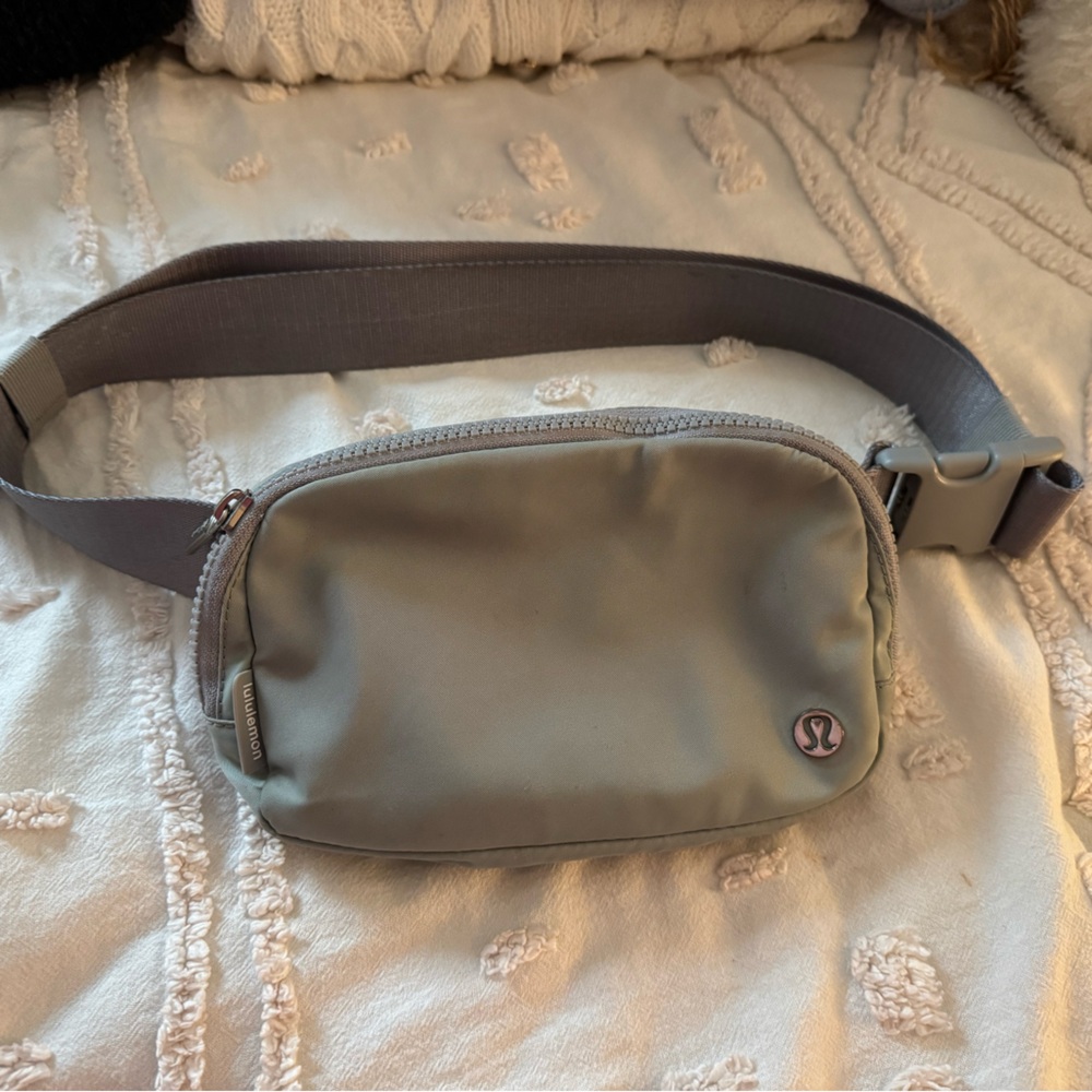 lululemon Gray/green Belt Bag